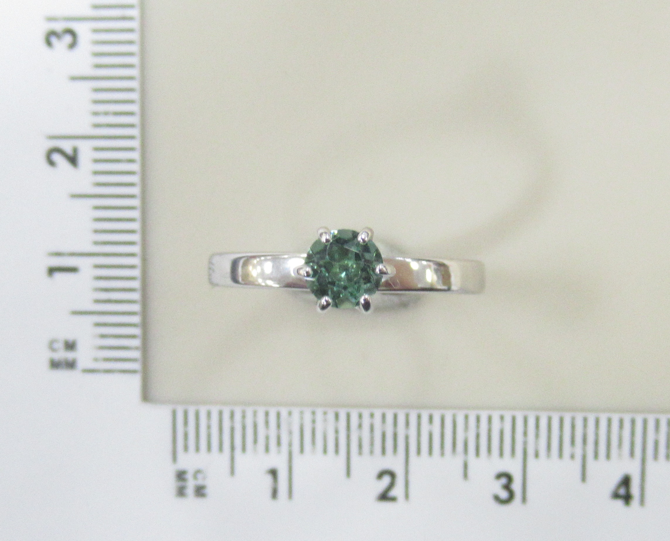 Серебряное кольцо с празиолитом